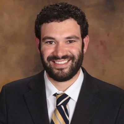 Portrait of Representative Alex Kolodin endorsing Ari Daniel Bradshaw for LD2 State House.